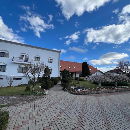 Colina Restaurant & Events Hotel Bistriţa Exterior foto